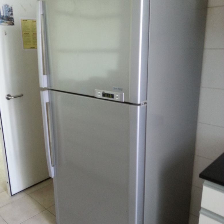 Замена соленоидного клапана и терморегулятора на холодильнике в Краснодаре