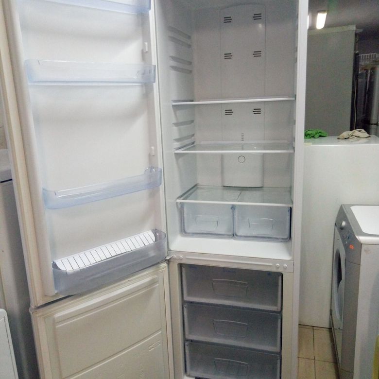 Замена уплотнителя на холодильнике в Краснодаре